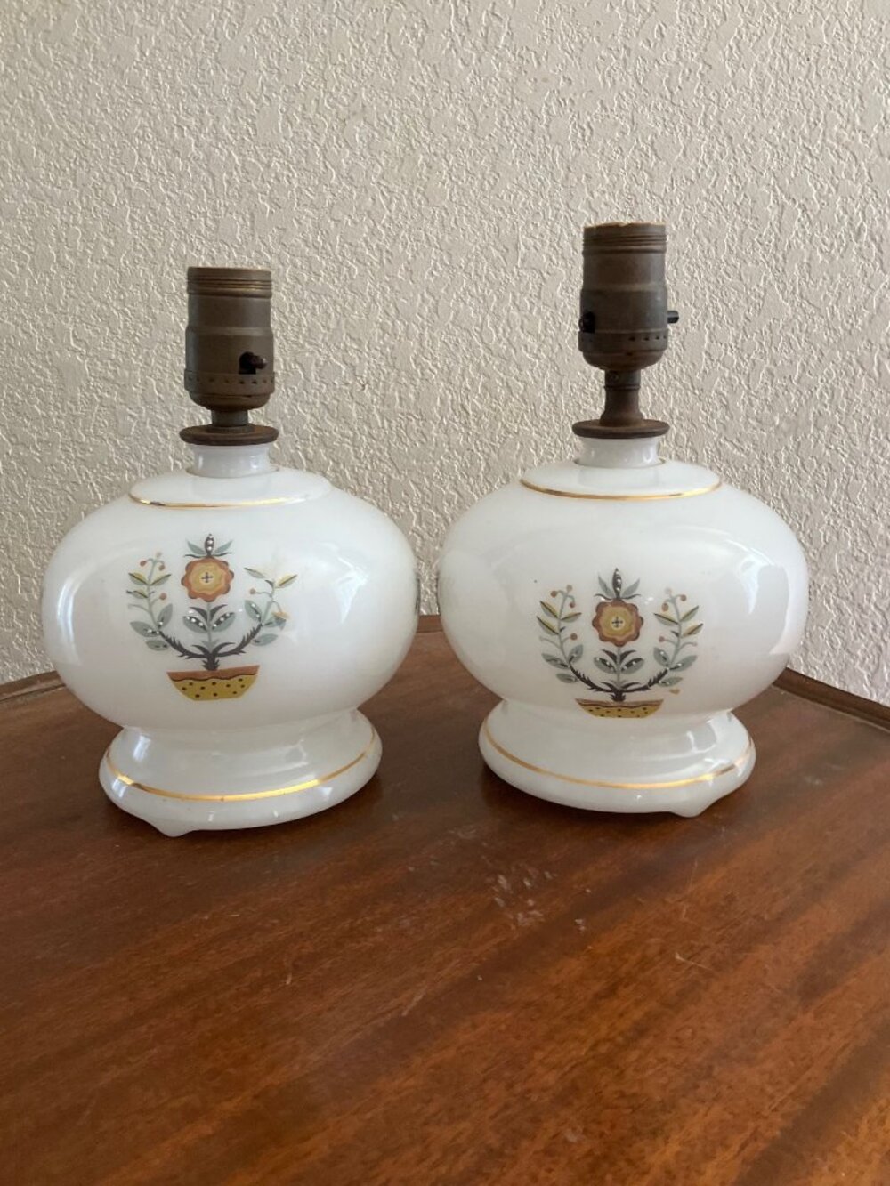 Vintage 1950's Milk Glass Lamps Table Top Matching Pair Floral Motif